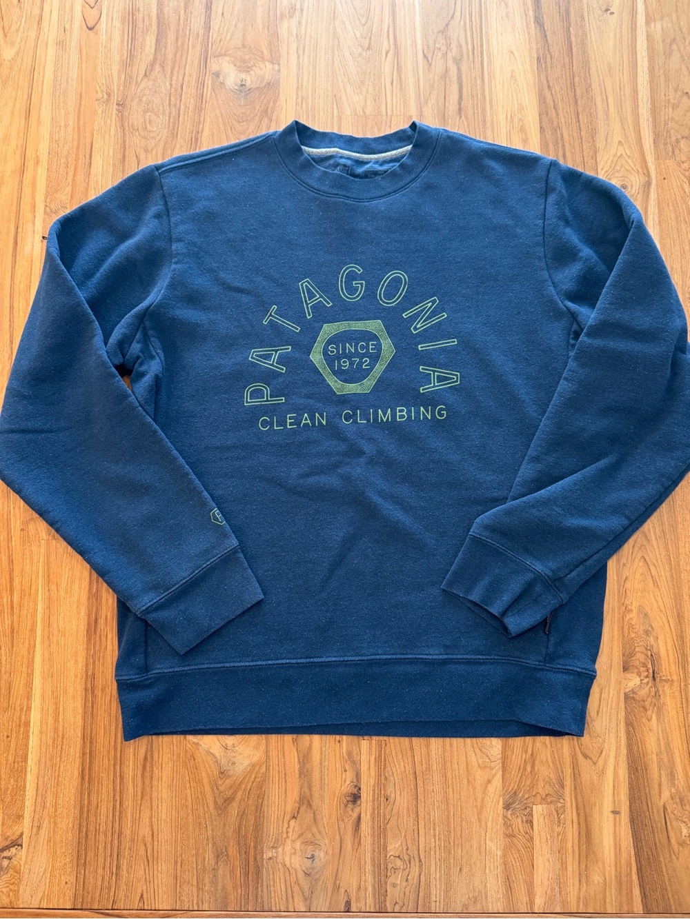 Patagonia Unisex Crewneck Sweatshirt Women’s Medium Men’s Large Clean Climbing